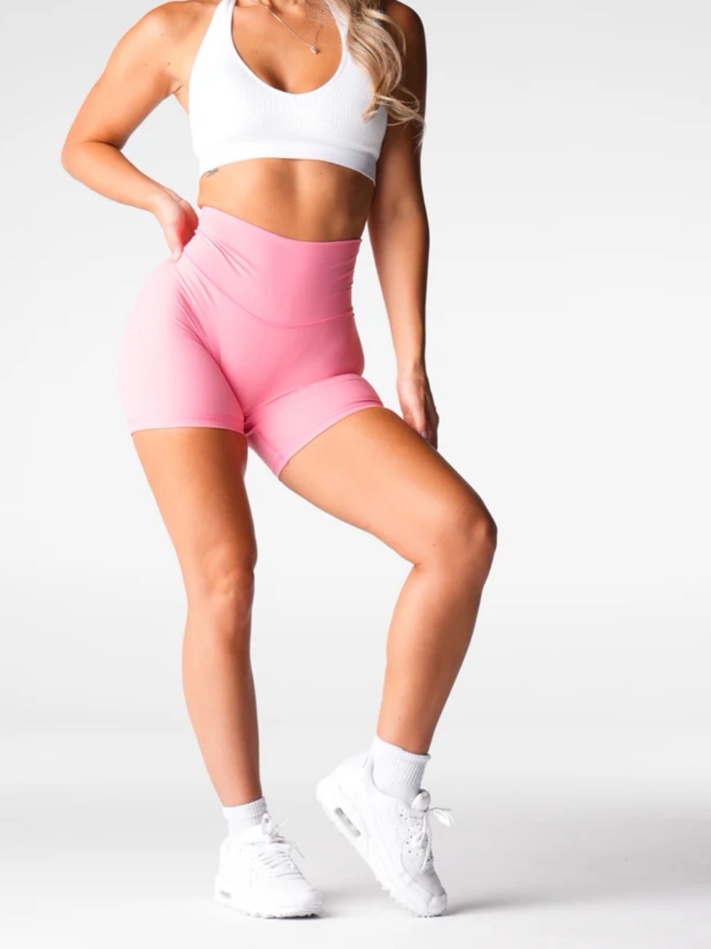 NVGTN Signature 2.0 Gym Shorts in
Blossom Pink Medium (6/8)